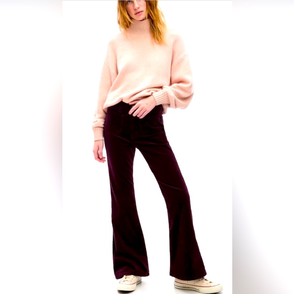 NWOT GAP: 70s Velvet high rise flare jeans